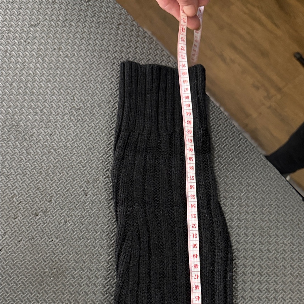 Cozy Black Cable Knit Turtleneck Sweater - Picture 6 of 7